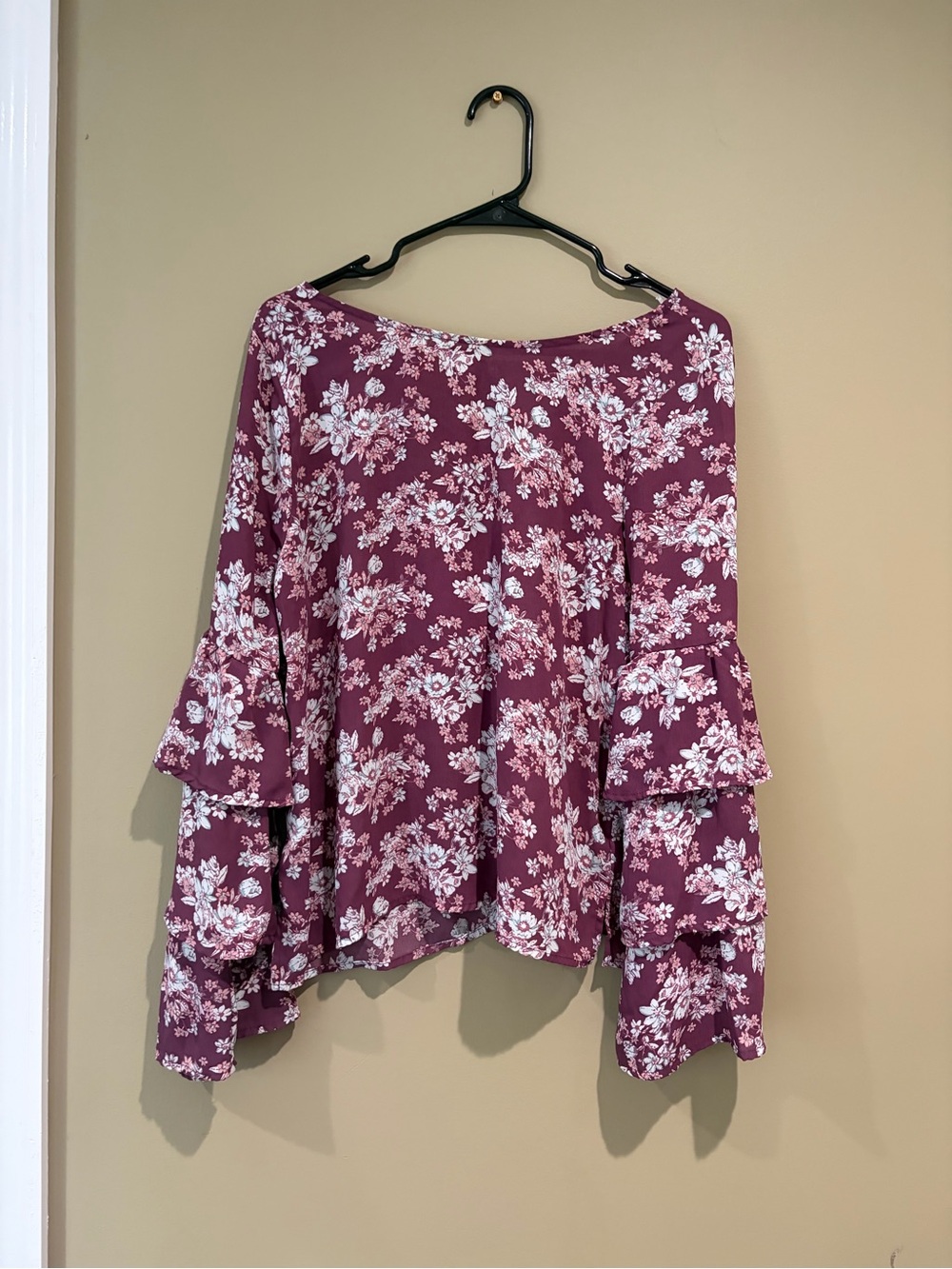 Floral Ruffle Sleeve Blouse - Burgundy medium